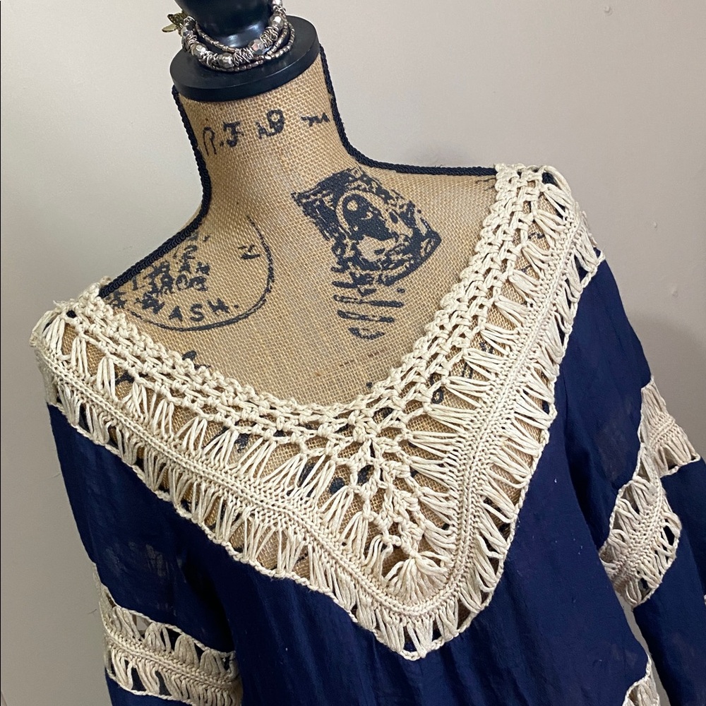 VIVID COLLECTION Boho Crochet shirt size women’s medium - Picture 3 of 9